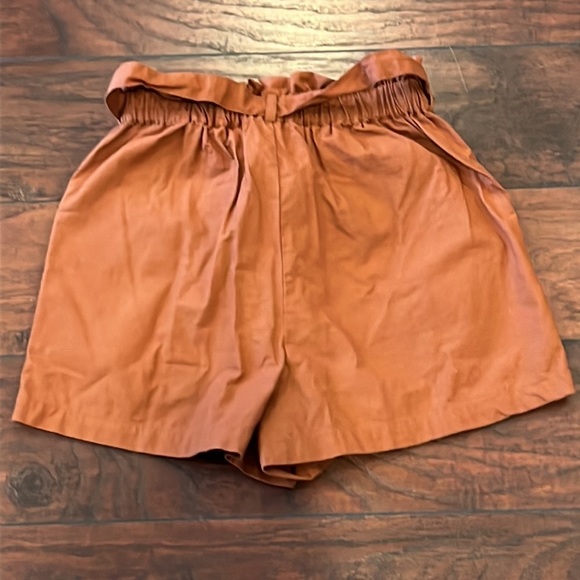Women's paper bag shorts, rust color, size small - Picture 2 of 4